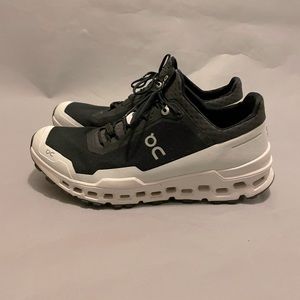 ON cloud ultra running shoes men size 10